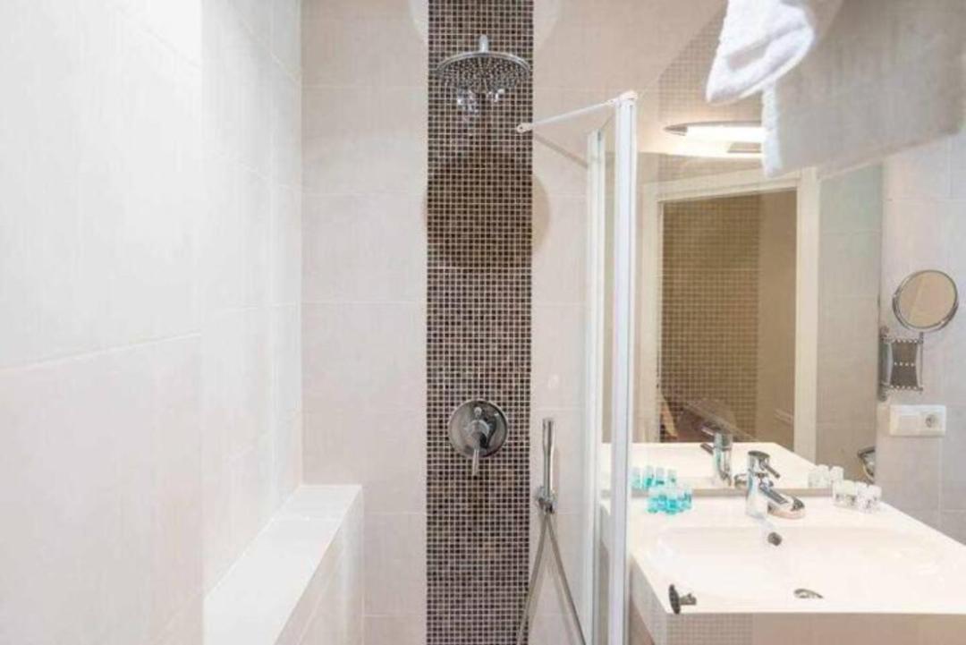 Apartamento Premium Junto A Catedral Малага Экстерьер фото